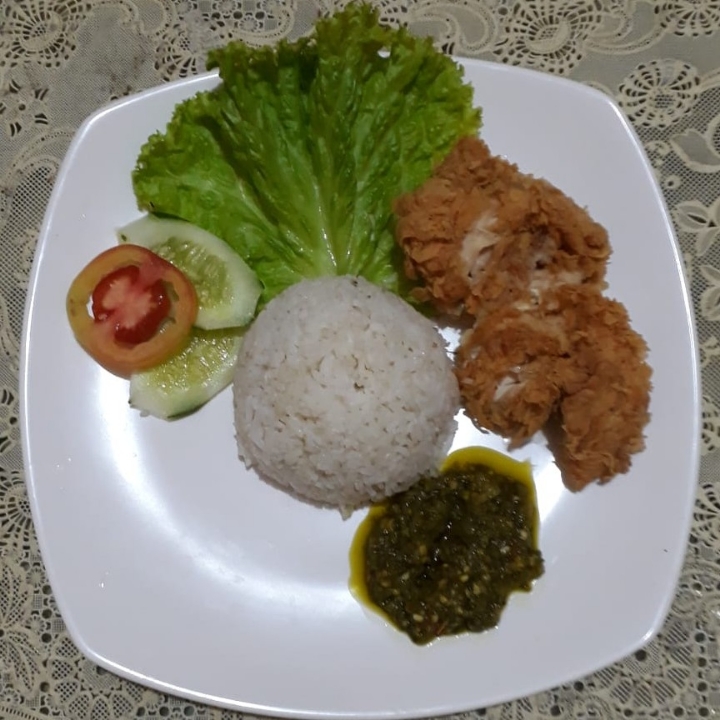 Paket Ikan Geprek Cabe Ijo