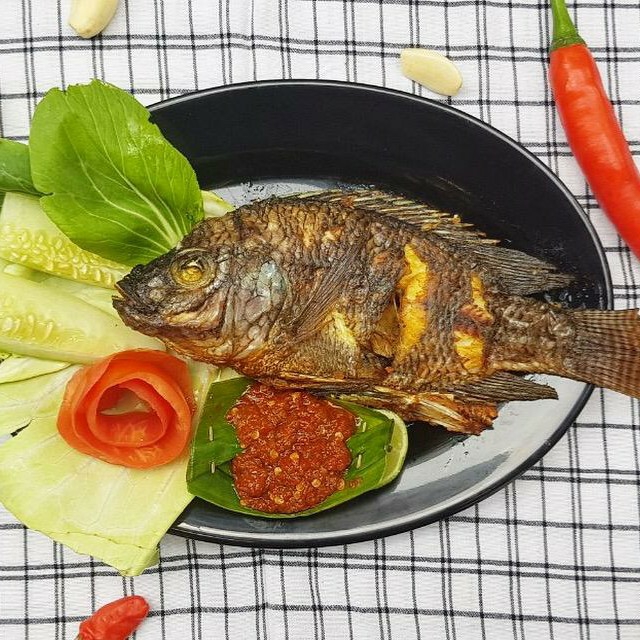 Paket Ikan Laut Goreng