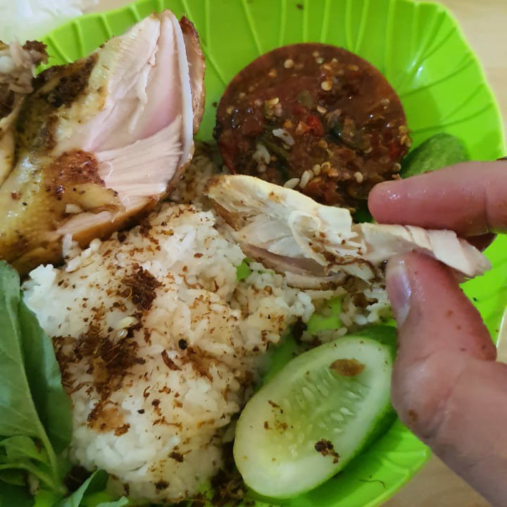 Paket Lalapan Ayam Goreng Negeri