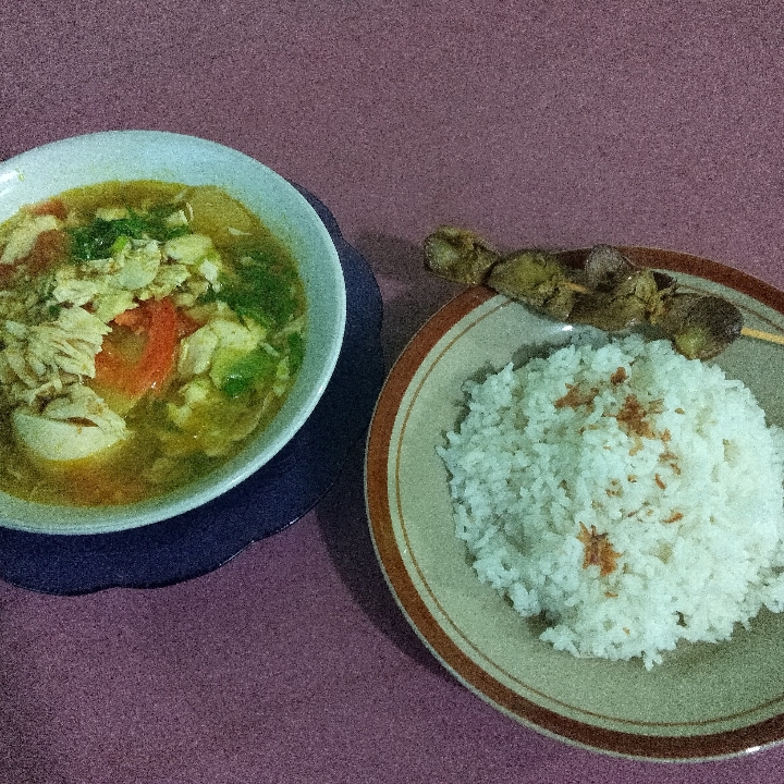 Paket Lengkap Soto Ayam