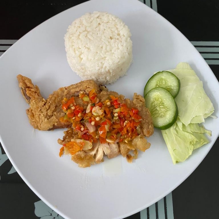 Paket Nasi Ayam Geprek