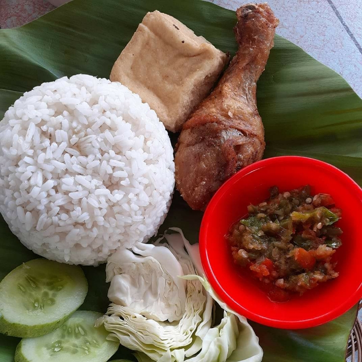 Paket Nasi Ayam Goreng Sambel Bledag