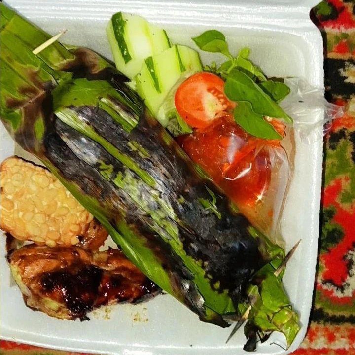 Paket Nasi Bakar Plus AyamBakar