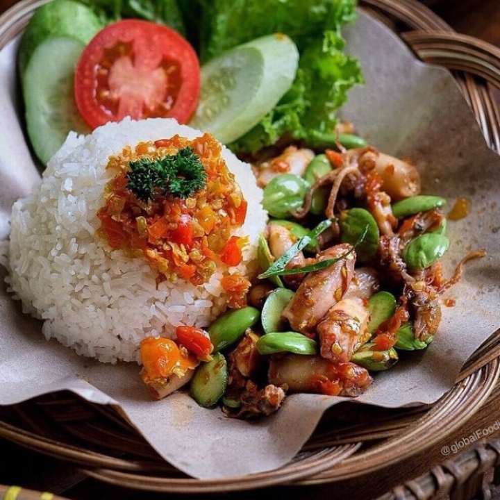 Paket Nasi Cumi Pete Pedas 