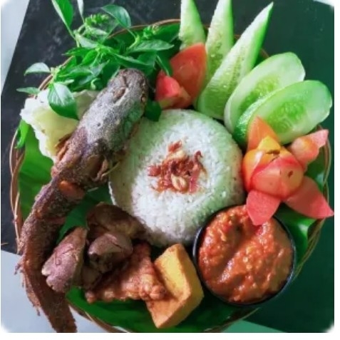 Paket Nasi Lalapan Lele Goreng Ati Ampela