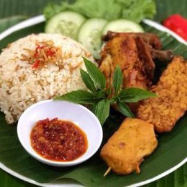 Paket Nasi Liwet Ayam Goreng