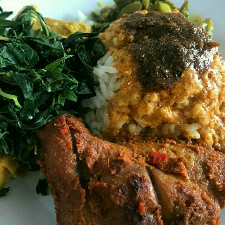 Paket Nasi Padang Ayam