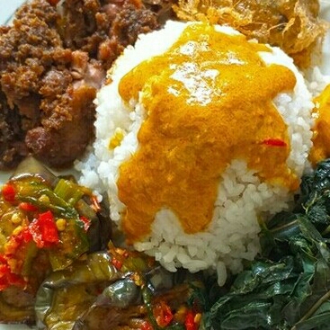 Paket Nasi Padang Prekedel