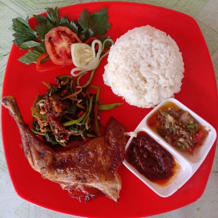 Paket Nasi Spesial  Ayam Panggang 