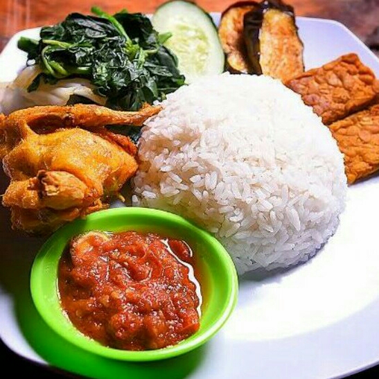 Paket Nasi Tempong Ayam Tanpa Es Teh