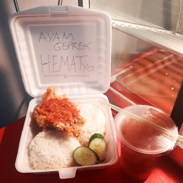 Paket Super Kenyang Ayam Geprek 2 Nasi Dan Es Teh