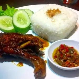 Paket bocil ayam negri bakar lalapan sambal esteh atau teh