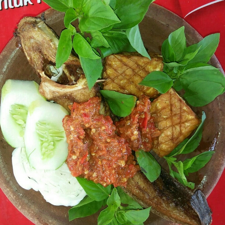 Paket pecel lele 