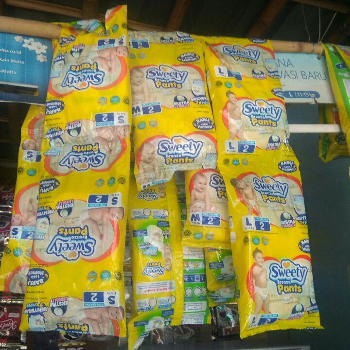 Pampers Sweety Size M