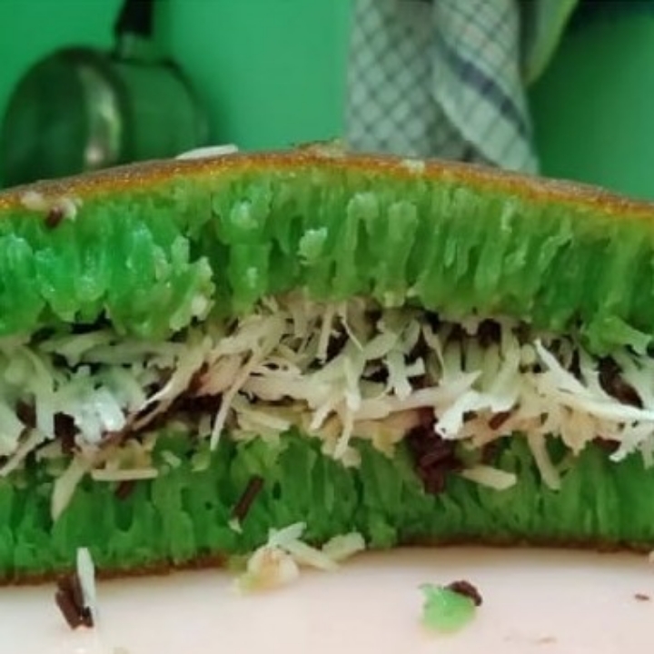 Pandan Coklat Kacang Keju Spesial