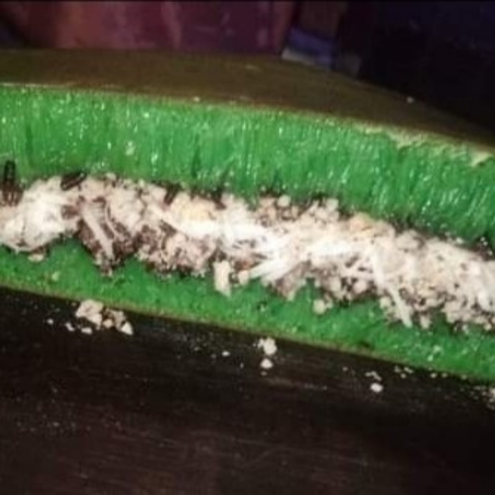 Pandan Keju Coklat Kacang