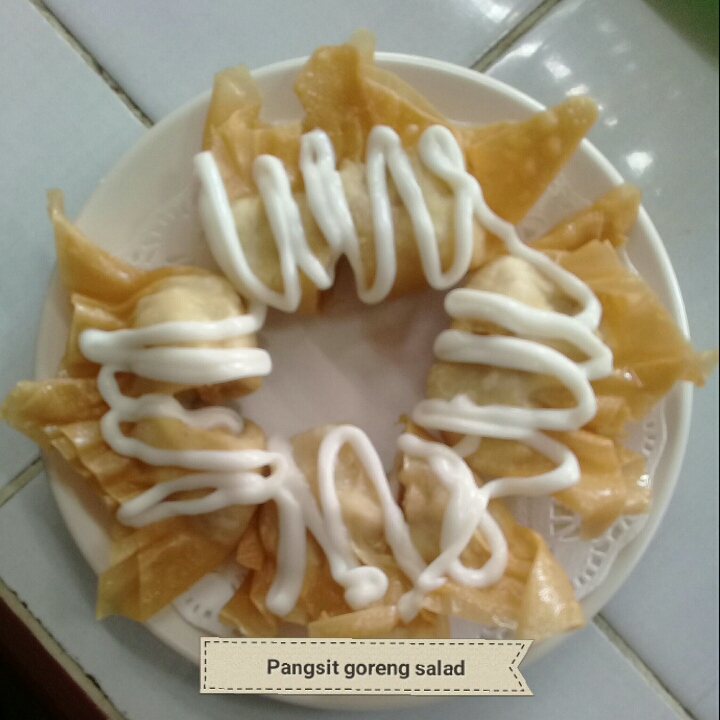 Pangsit Goreng Salat