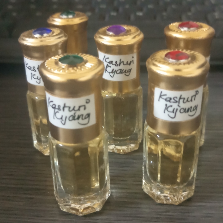 Parfum Shallat Kasturi Kijang 2