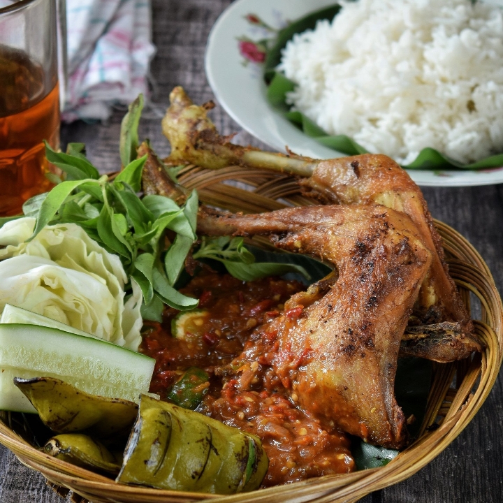 Pecel Ayam 