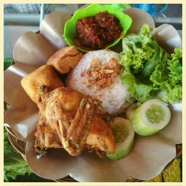 Pecel Ayam