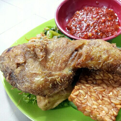 Pecel Ayam Tampa Nasi