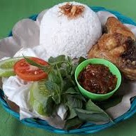 Pecel Ayam Teh Pucuk