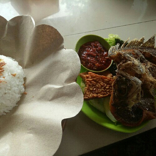 Pecel Ikan Nila