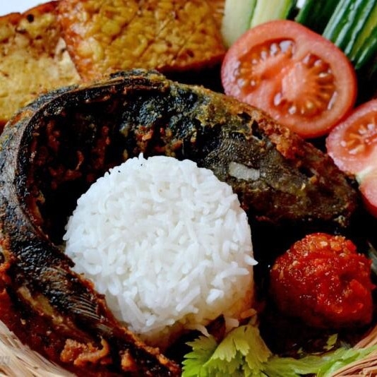 Pecel Lele  Nasi Putih