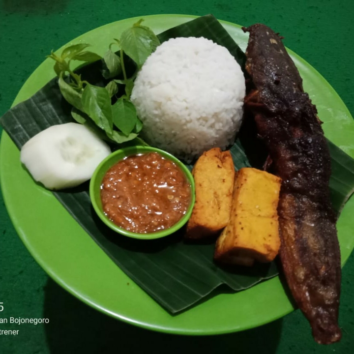 Pecel Lele