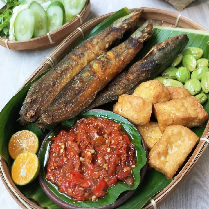 Pecel Lele