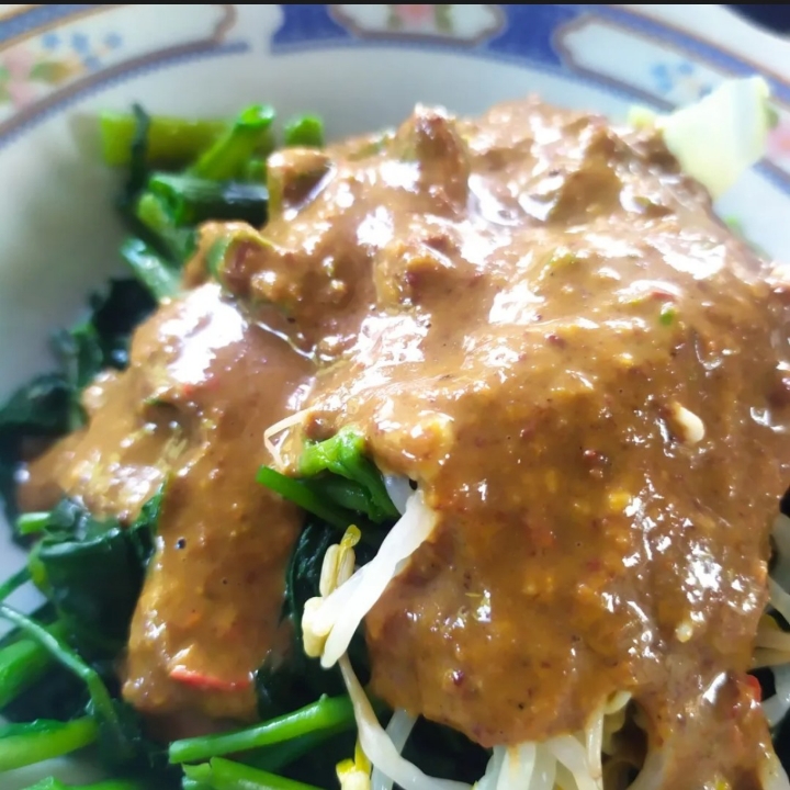 Pecel Sayur Lontong