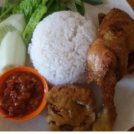 Pecel ayam