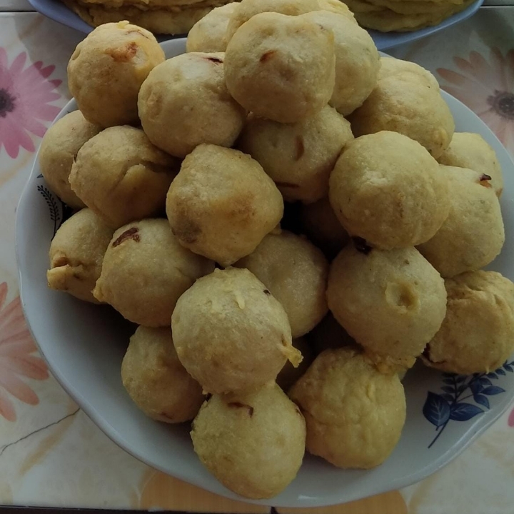 Pempek Adaan