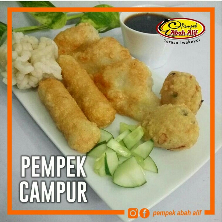 Pempek Campur