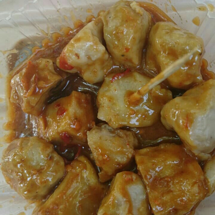 Pentol Tahu Bumbu Kacang