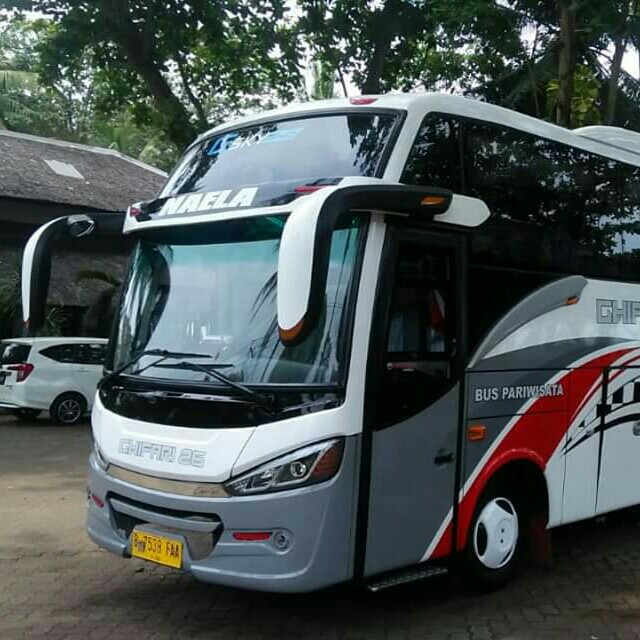 Penyewaan Bus Pariwisata