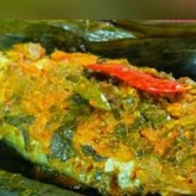 Pepes Ikan Mas Lalapan Sambal