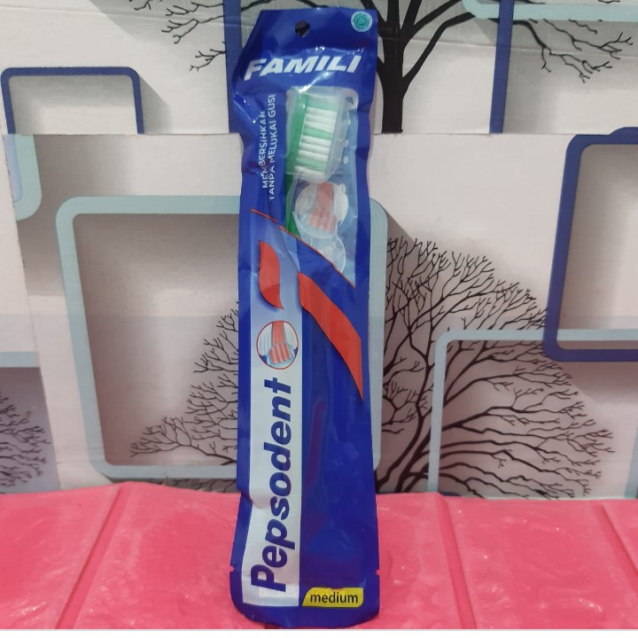 Pepsodent Famili Medium