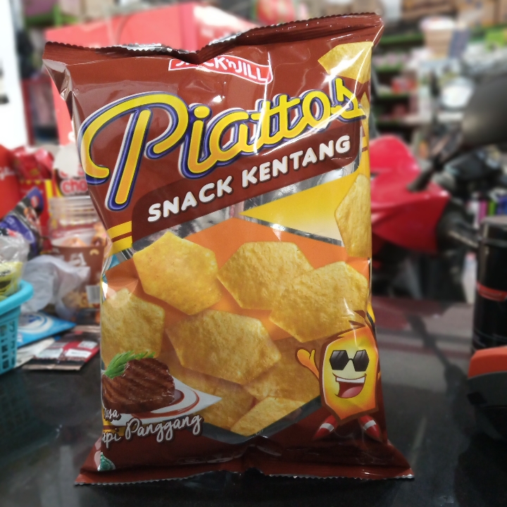 Piattos Rasa Sapi Panggang 85 Gr 3