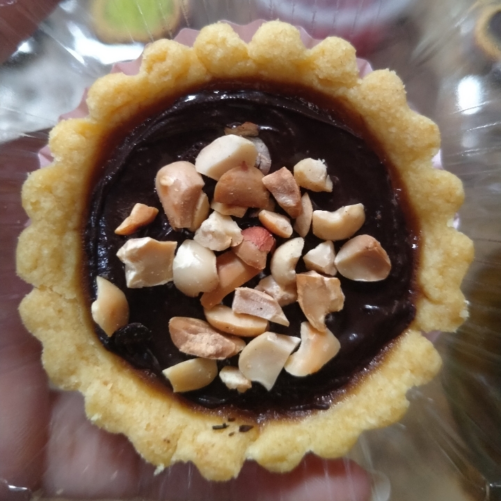 Pie Coklat Kacang