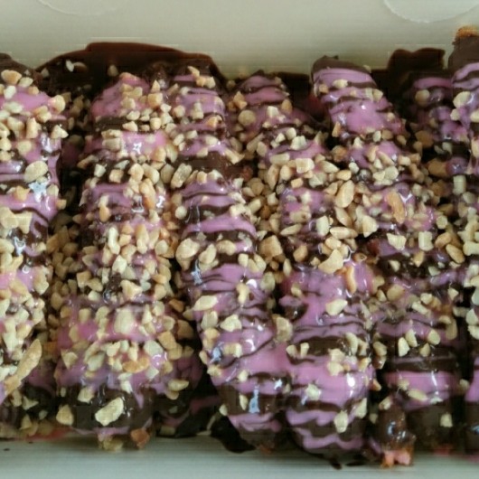 Pisang Coklat Strobery Kacang