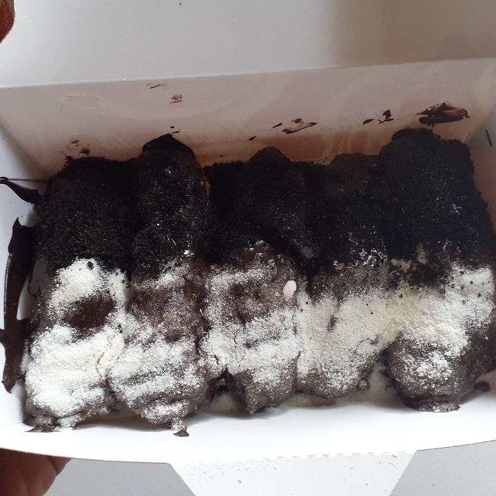 Pisang Lumer Cokelat Oreo Susu