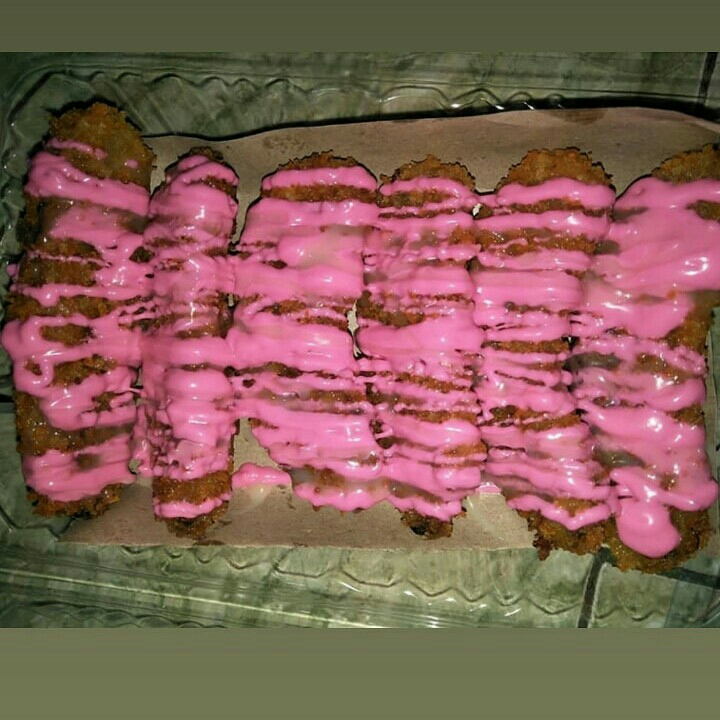 Pisang Lumer Strawberry