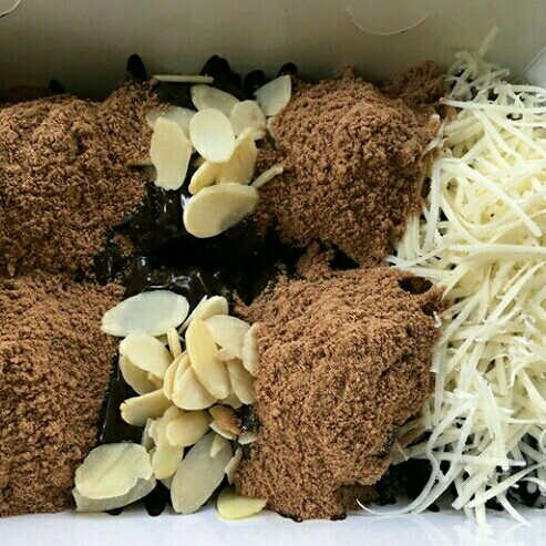 Pisang Nugget Chocolate Topping Milo Almond Keju