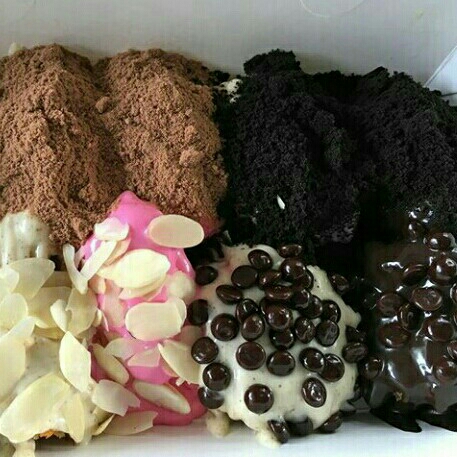 Pisang Nugget Coklat Straw Tiramisu Topping Milo Almond Oreo Cip