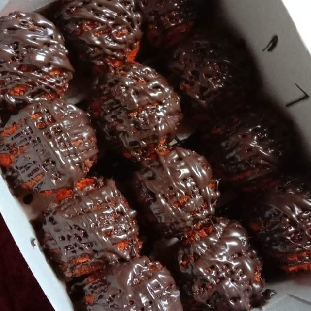 Pisnug coklat