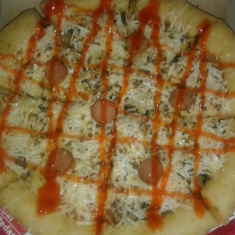 Pizza Sosis Atau Nugget