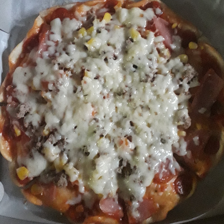 Pizza Beef Mozarella 2