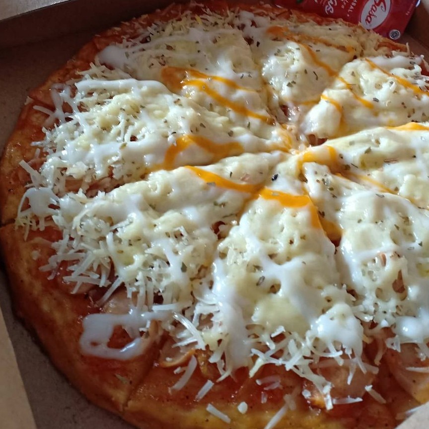 Pizza Ayam Full Keju Mozarella Mix Ceddar Tanpa Pinggiran Sosis 2