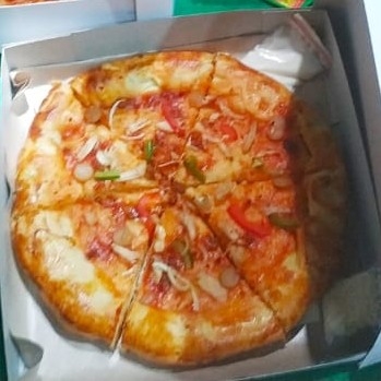 Pizza Ayam Keju M